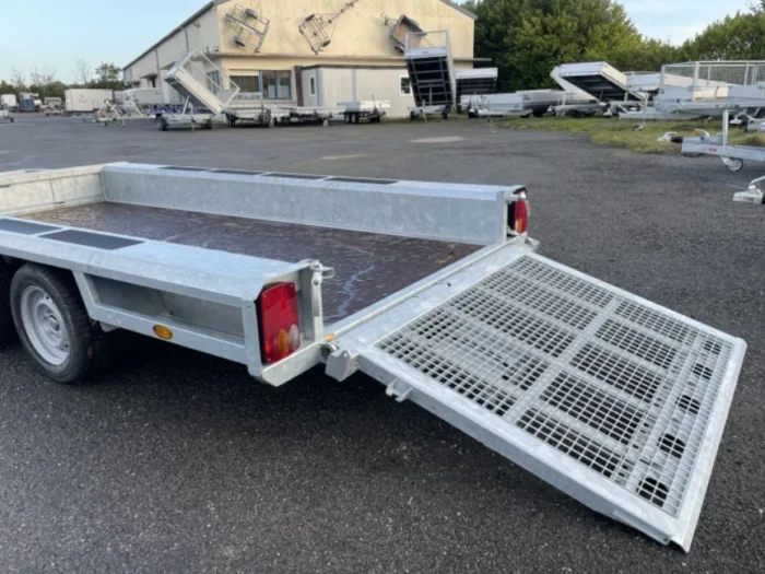 JAG-REMORQUE-PORTE-ENGINS-HENRA-TYPE-MT-350X150-PTAC3500KG1-2-1.webp