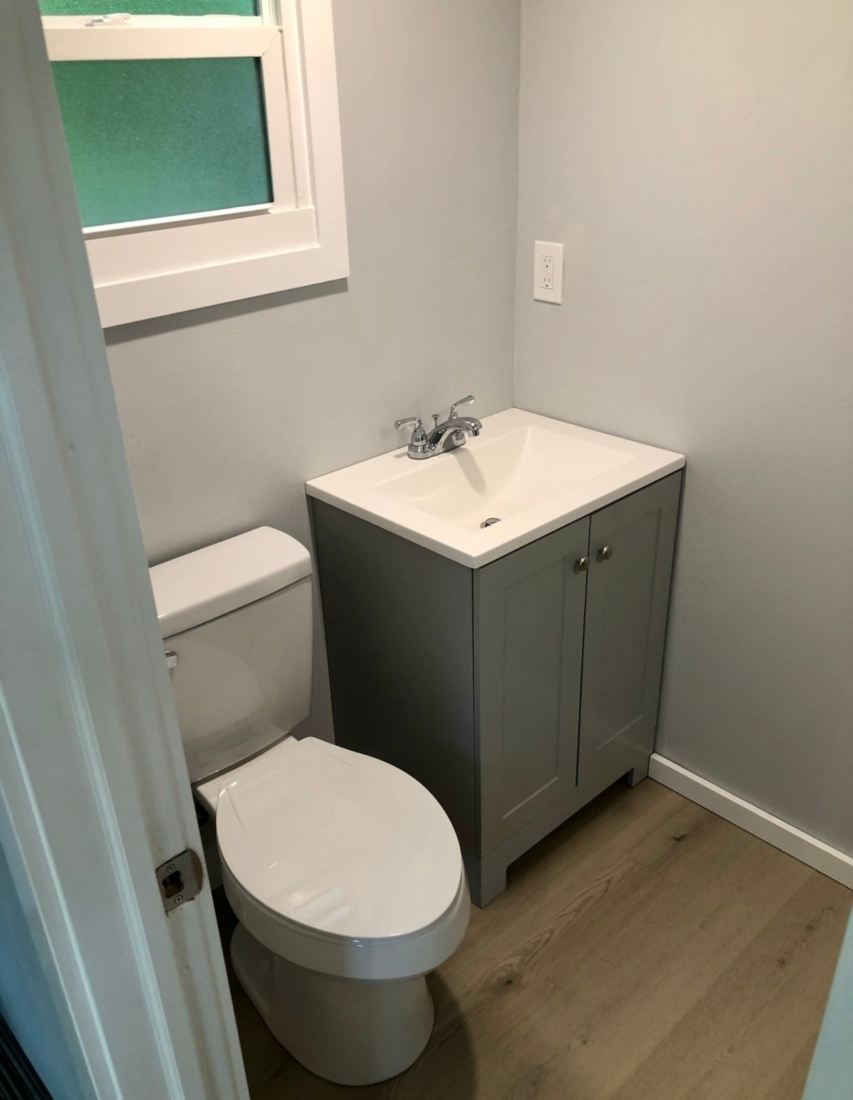 modern-cottage-tiny-home-2DCU9D16FO-09-1.jpg