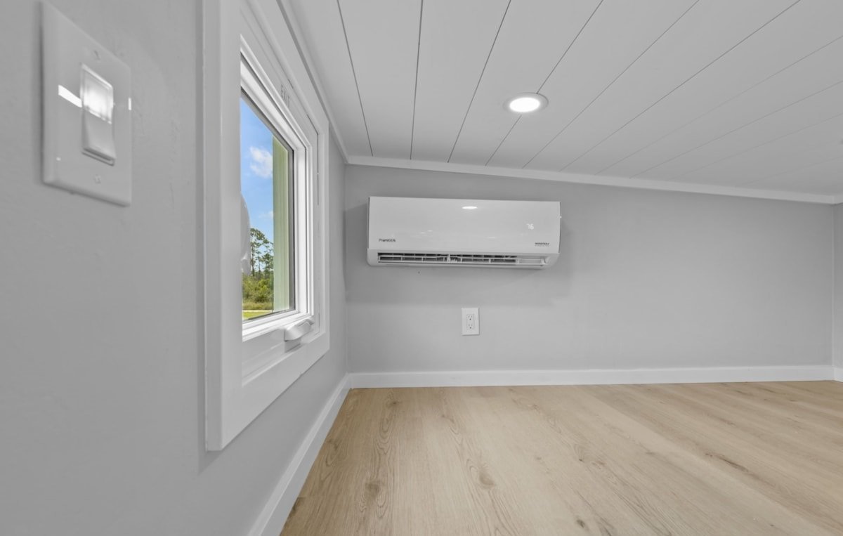 modern-cottage-tiny-home-UAFNXGKGRV-12-1.jpg