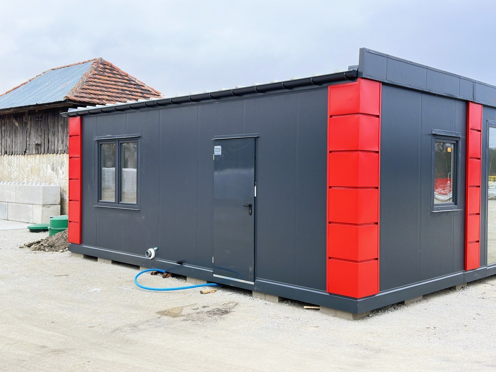 Conteneur Modulaire en panneaux sandwich – bureaux, commerces/logements, 6 pièces – 63 m² – Image 7