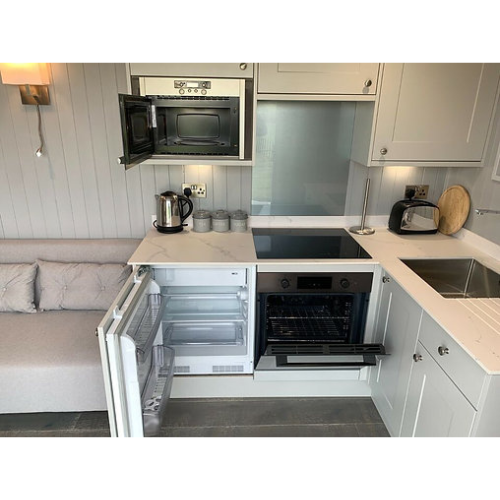 Conteneur maison pour espace de vie extérieur moderne et élégant – Image 21