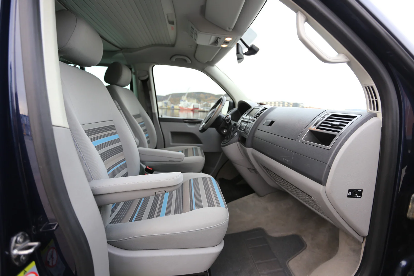 VW California BEACH EDITION 2015 180 CV 2.0 TDI – Image 15